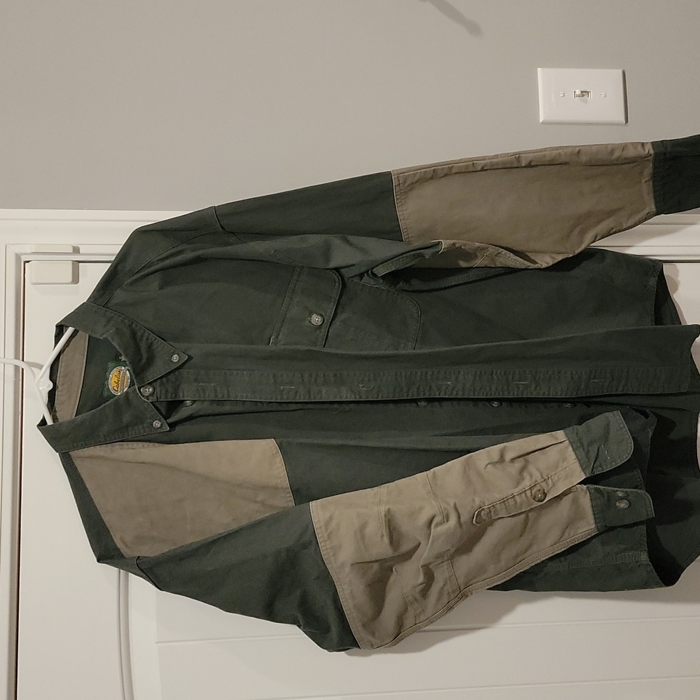 Cabelas Right Hand Shooting shirt men's XL